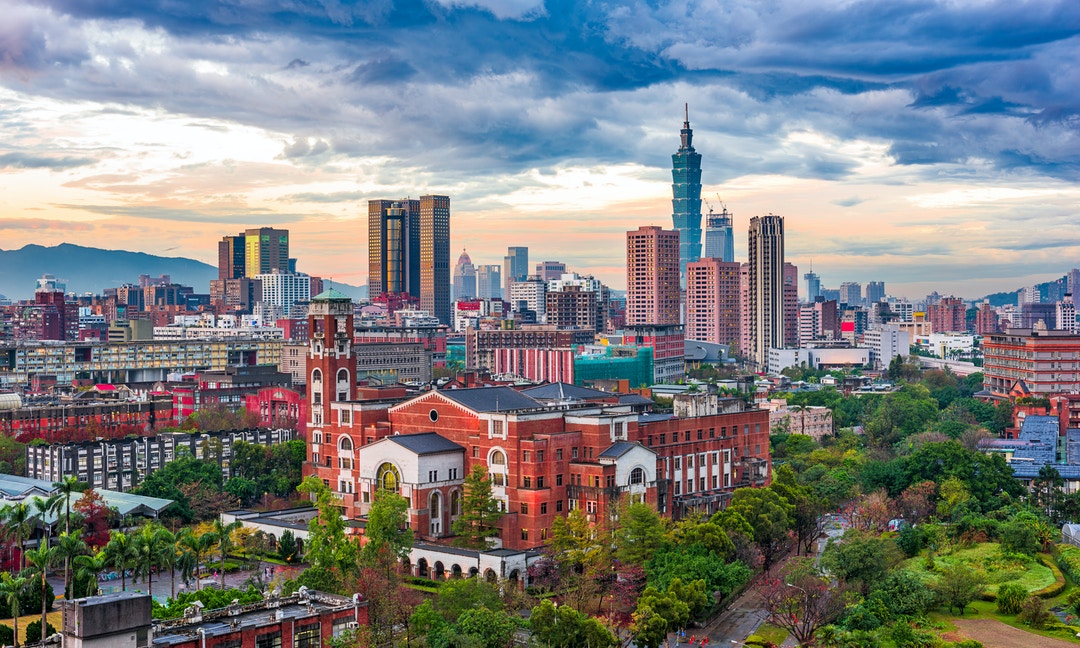 ProjectGOErau's tweet image. You could qualify for a language proficiency bonus pay by learning a strategic language. Join ERAU Project GO to study Chinese in Taiwan! Plus, you can study abroad with a fully funded scholarship! #Chinese #ApplyProjectGO #ERAU