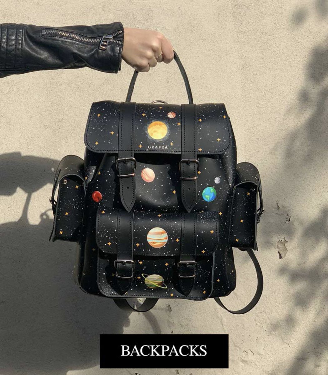 GRAFEA's tweet photo. 🚨 GIVEAWAY 🚨 

We’re celebrating life and we’re giving away three bags  from any of our collections this time

HOW TO ENTER: 

👜 follow @grafea 
👜 retweet this post 
The three winners will be announced Friday the 13th of November 🤍 Link below: https://t.co/HlkdtiwZd8 https://t.co/IlN6p0XPzv