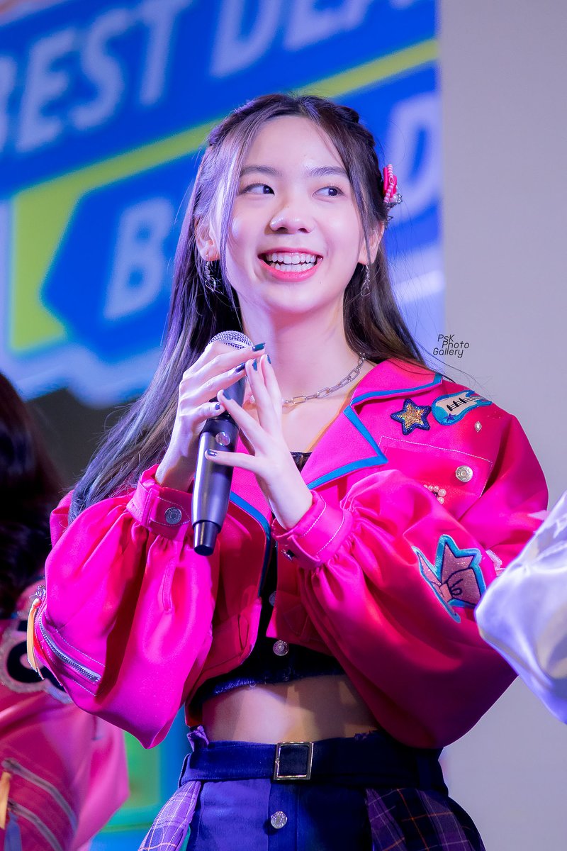 PsKPhotoGallery's tweet photo. Happy birthday นะไอต้าวววววววววววว❤️🎉🎊

#PunBNK48 #BNK48 #PsKPhotoGallery #SamePsK https://t.co/IgwkLbmSC4