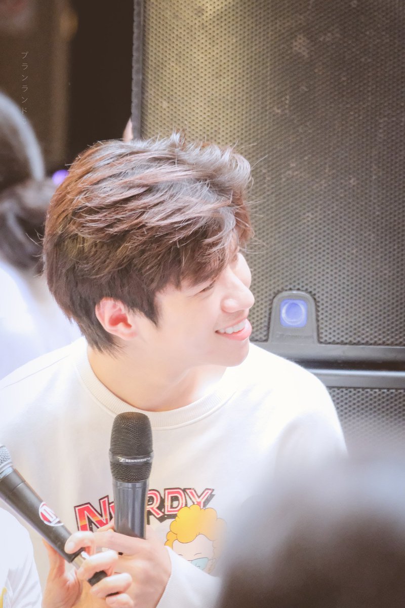 PLANNLAND's tweet photo. 「２０１１０９」

ชอบเดย์ไลท์ พอๆ กับชอบแปลนเล้ยย ☁️✨

__
#พี่ร้องน้องยิ้มได้xLBC2
#PlanRathavit
#คนของแปลน https://t.co/6kByl9M9TO