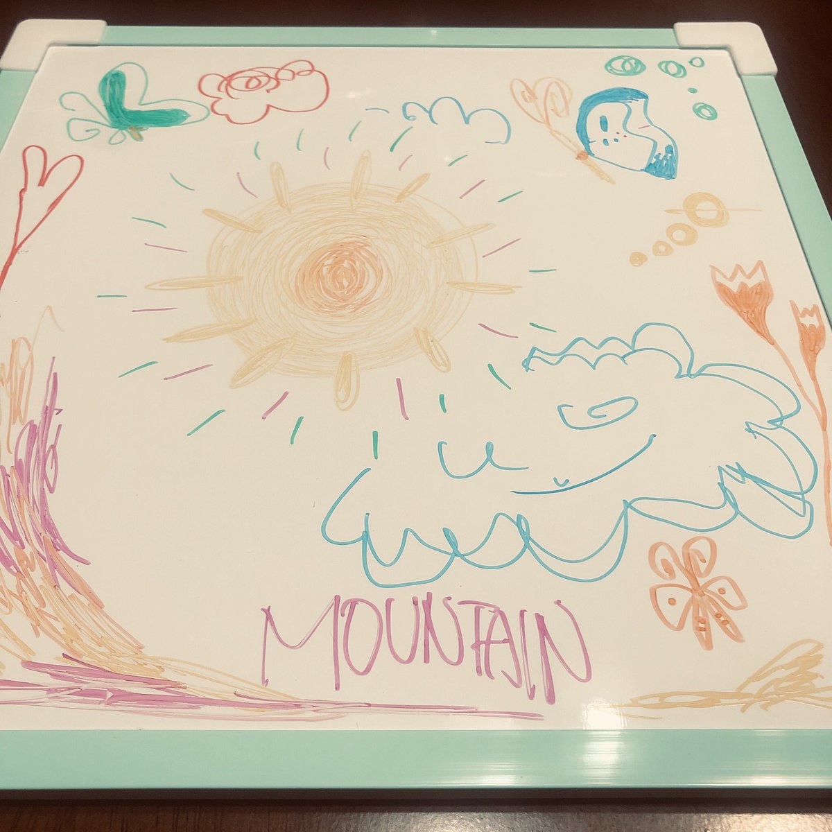 Chiemusica's tweet photo. 今日のほっこりした時間😌
なぜかMountain💓 https://t.co/h8loAM9zFx