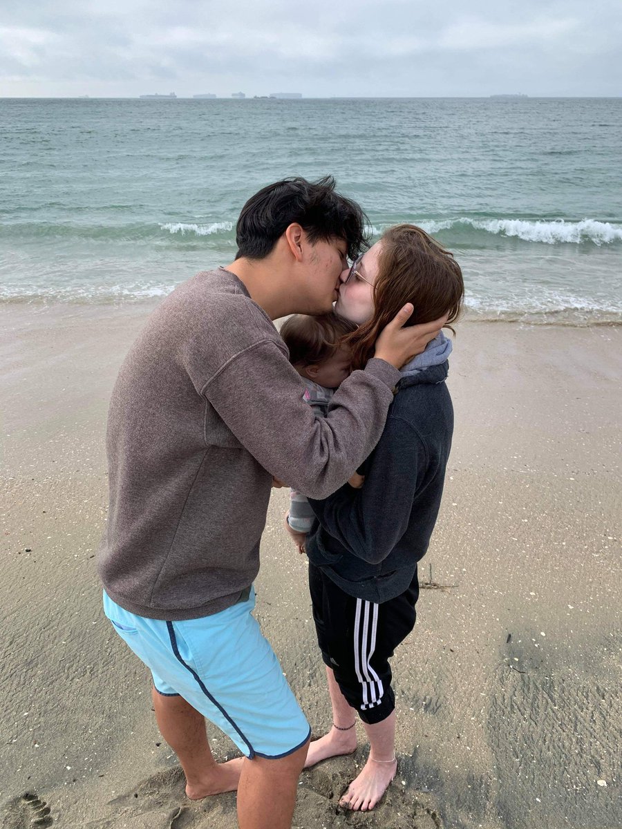 loznerd's tweet photo. I'm just so happy right now!
Engaged to the love of my life !
I love you Kiley ❤️ https://t.co/ckKEKs78Dt