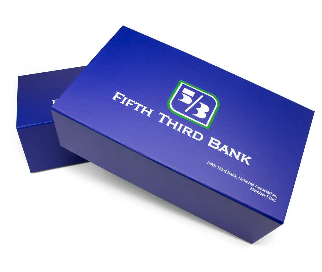 SunpackDotCom's tweet photo. Happy MagBox Monday! Invest in your brand when it comes to marketing options for your financial organization. #magboxmonday #turnededgeboxes #luxurypackaging #packagingdesign #wealthmanagement #marketing #financialmarketing #finance #banking #branding #financialplanning #invest https://t.co/ba9EcAIu2y