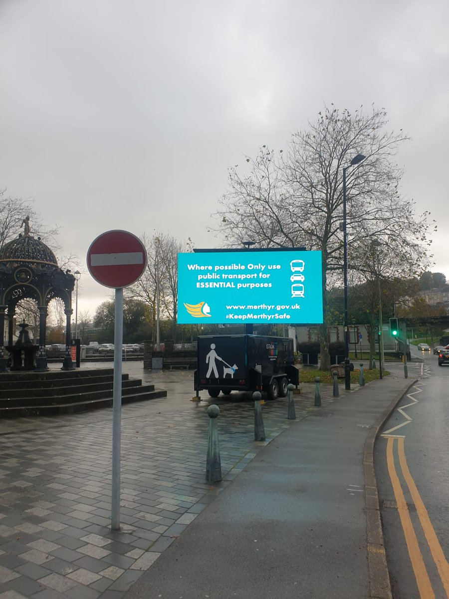 istadia's tweet image. A bit damp in @MerthyrCBC today as we continue our high impact #COVID19 messaging on our outdoor led screens #mobileled #mobilemessaging #ledscreens #technology #StaySafe