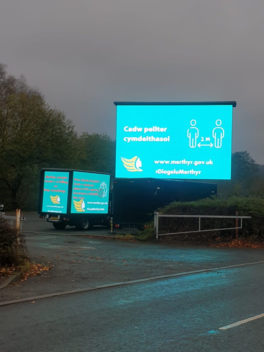 istadia's tweet image. A bit damp in @MerthyrCBC today as we continue our high impact #COVID19 messaging on our outdoor led screens #mobileled #mobilemessaging #ledscreens #technology #StaySafe