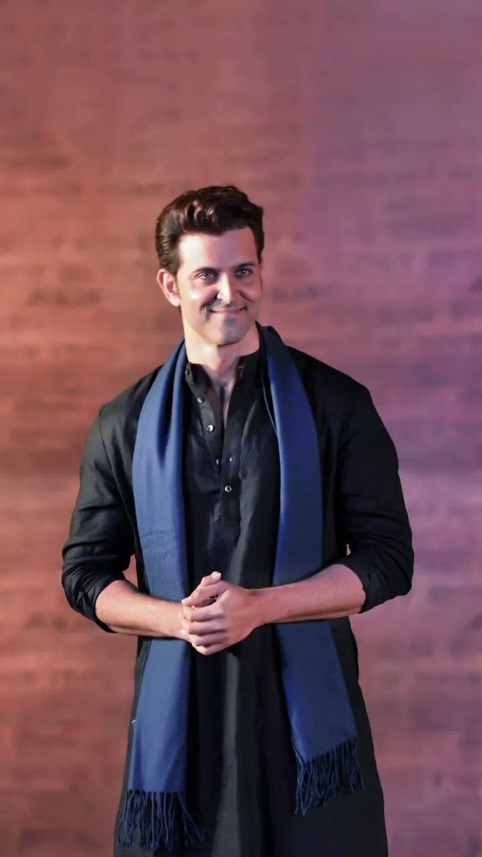 2. Too monotonous, no worries, set your hair better, and pair the all-black look with a dark/navy blue scarf and you're set!  #HrithikRoshan