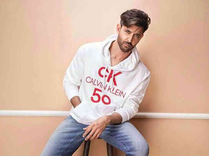 12. Plain lazy and didn't get time to shop? Just wear your favourite sweatshirt with jeans or pajamas and chill at home with your family!  #HrithikRoshan