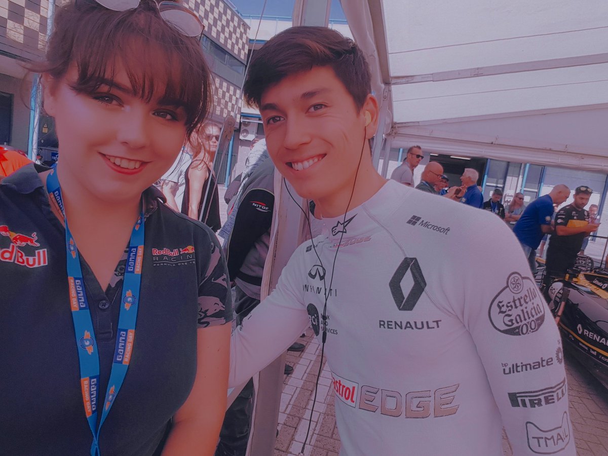 fullsendit33's tweet image. 🏵️🧊𝐖𝐡𝐞𝐫𝐞 𝐢𝐭'𝐬 𝐜𝐨𝐯𝐞𝐫𝐞𝐝 𝐢𝐧 𝐚𝐥𝐥 𝐭𝐡𝐞 𝐜𝐨𝐥𝐨𝐫𝐞𝐝 𝐥𝐢𝐠𝐡𝐭𝐬 𝐖𝐡𝐞𝐫𝐞 𝐭𝐡𝐞 𝐫𝐮𝐧𝐚𝐰𝐚𝐲𝐬 𝐚𝐫𝐞 𝐫𝐮𝐧𝐧𝐢𝐧𝐠 𝐭𝐡𝐞 𝐧𝐢𝐠𝐡𝐭🏵️🧊