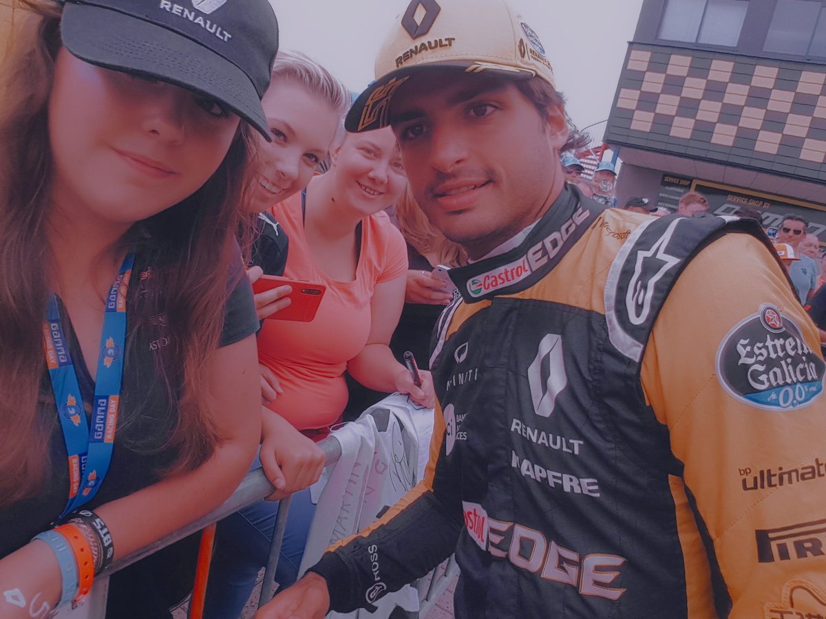 fullsendit33's tweet image. 🏵️🧊𝐖𝐡𝐞𝐫𝐞 𝐢𝐭'𝐬 𝐜𝐨𝐯𝐞𝐫𝐞𝐝 𝐢𝐧 𝐚𝐥𝐥 𝐭𝐡𝐞 𝐜𝐨𝐥𝐨𝐫𝐞𝐝 𝐥𝐢𝐠𝐡𝐭𝐬 𝐖𝐡𝐞𝐫𝐞 𝐭𝐡𝐞 𝐫𝐮𝐧𝐚𝐰𝐚𝐲𝐬 𝐚𝐫𝐞 𝐫𝐮𝐧𝐧𝐢𝐧𝐠 𝐭𝐡𝐞 𝐧𝐢𝐠𝐡𝐭🏵️🧊