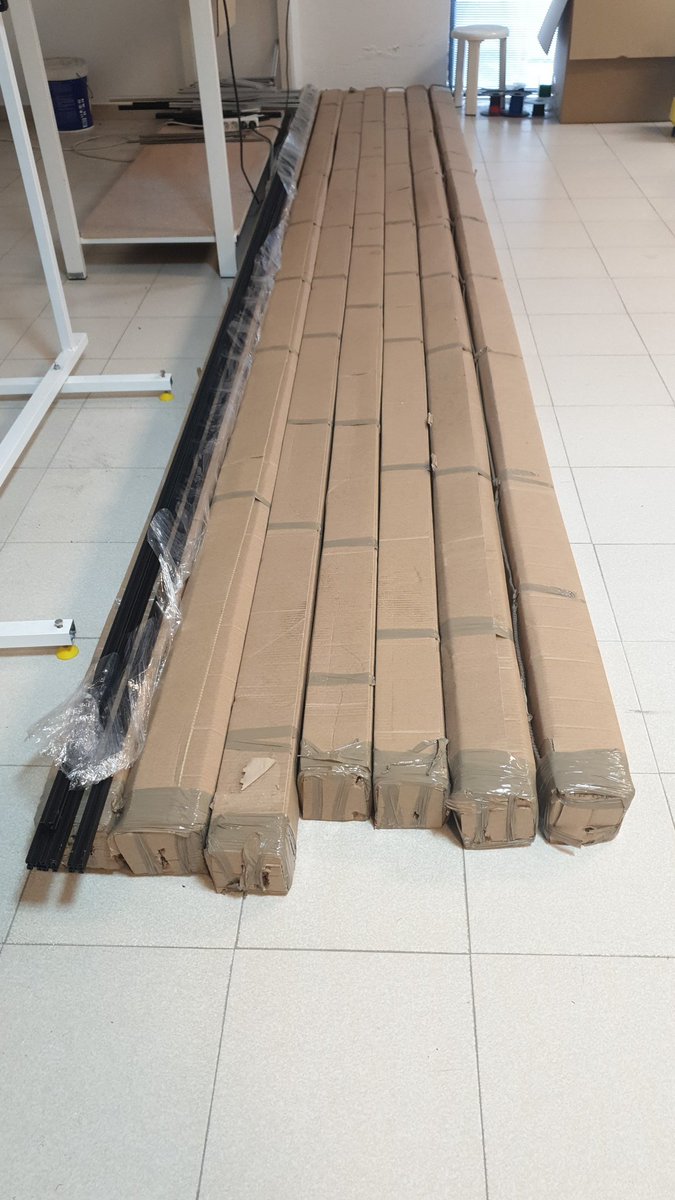 MakerGal3D's tweet photo. Ya hemos repuesto stock de Gslot, 300 kilakos para cacharrear como decimos por el norte 😂😂 #gslot #perfildealuminio #aluminio https://t.co/k9z3NvJFZz