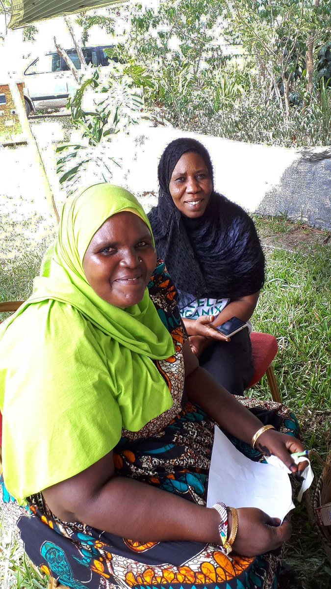 totozanzibar's tweet photo. Bi Hayeshi and Bi Fatma presented delicious and all natural DADA products at the #KwetuKwenu #Market in #Fumba Town,#Zanzibar
#jam #chutney #Feta #Cheese #Mozzarella #soap #flour #tourist #Hotel #Food #Permaculture
https://t.co/StJnTyC9QP dada@dadazanzibar.net https://t.co/b2nuXtmgjX