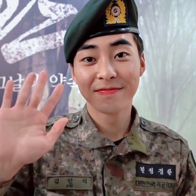 jihyo_222's tweet photo. #Waiting_for_Xiu gasabar bangett nnguuinn bang umin pulangg huaaaa https://t.co/7GlyfbKJvZ