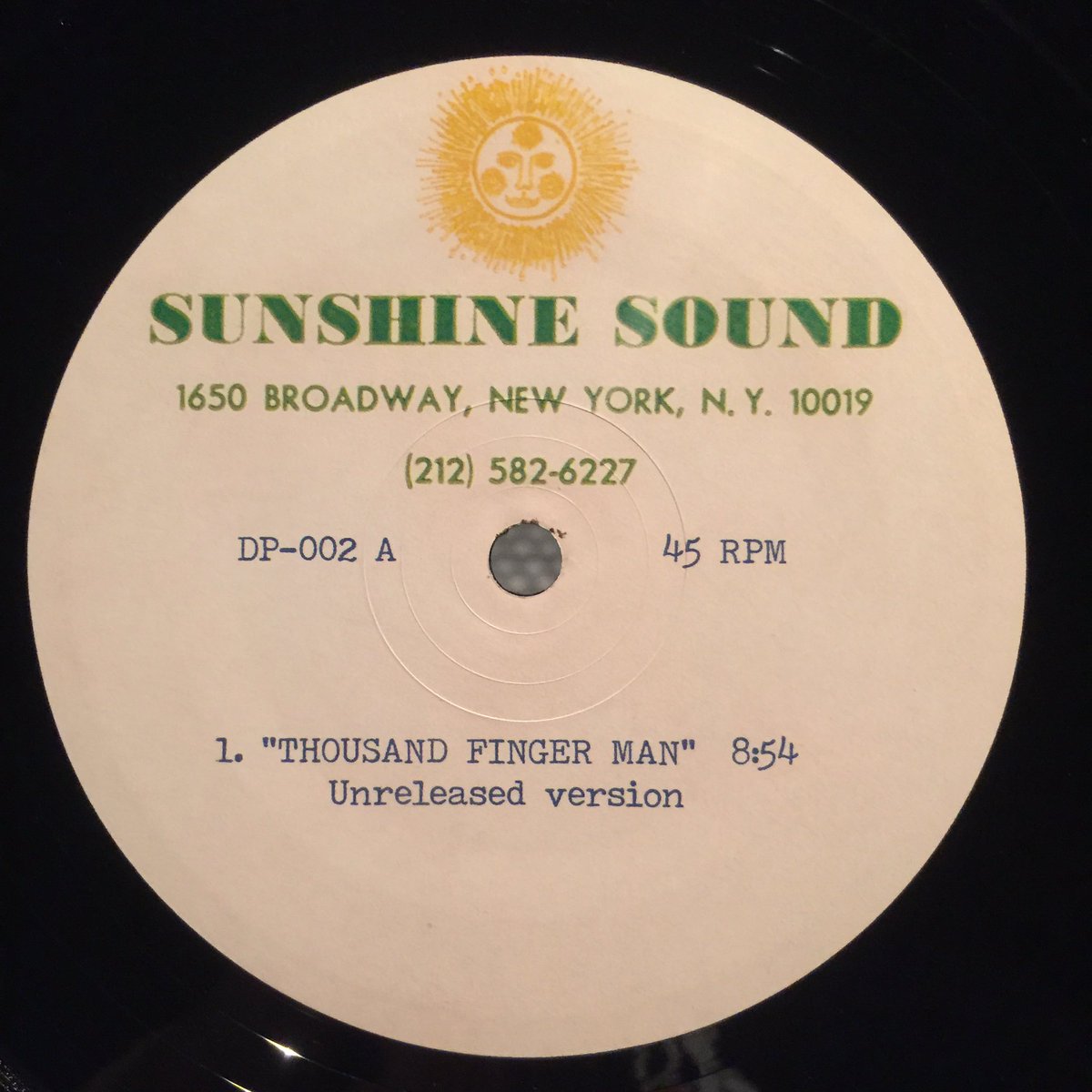 CLUBMOVESHIGA's tweet photo. Candido - Thousand Finger Man / Dancin' And Prancin' (Unreleased Versions 2013)
Sunshine Sound
つい先日99歳で亡くなったパーカッションの第一人者、"1000の指を持つ男" "Candido" のデモバージョン。
#myfavoritethings #vinyl #12inchvinyl #candido #sunshinesound https://t.co/8G8KOm5QES