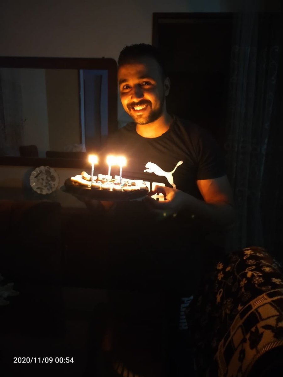 الحمد لله رب العالمين ٢٨سنه فى خيرك يارب اللهم لك الحمد والشكر اللهم اجلعه عام سعيد وحققلى فى كل ما اتمنى ❤️