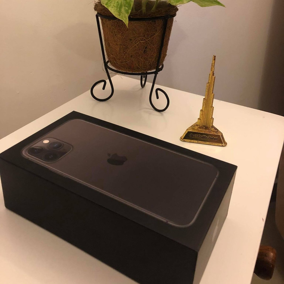 PubuduSpace's tweet photo. Finally received my iPhone 11 pro. Thank you @datadoghq for the gift. #RaffleDrawWinner #APIDays #APIDaysAustralia #APIDaysConference https://t.co/SOfHEa0tLw