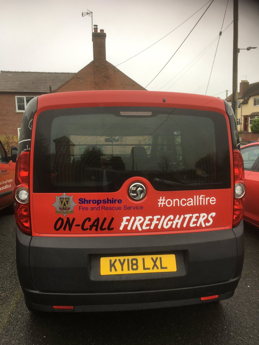 SFRS_GST's tweet image. The team our out assisting our #OnCallFire colleagues 📟👩🏻‍🚒👨🏻‍🚒 @PreesFire_SFRS today to maintain appliance availability 🚒 If interested in being an #OnCallFirefighter in #Prees pop in and talk to the team today 👋🏻