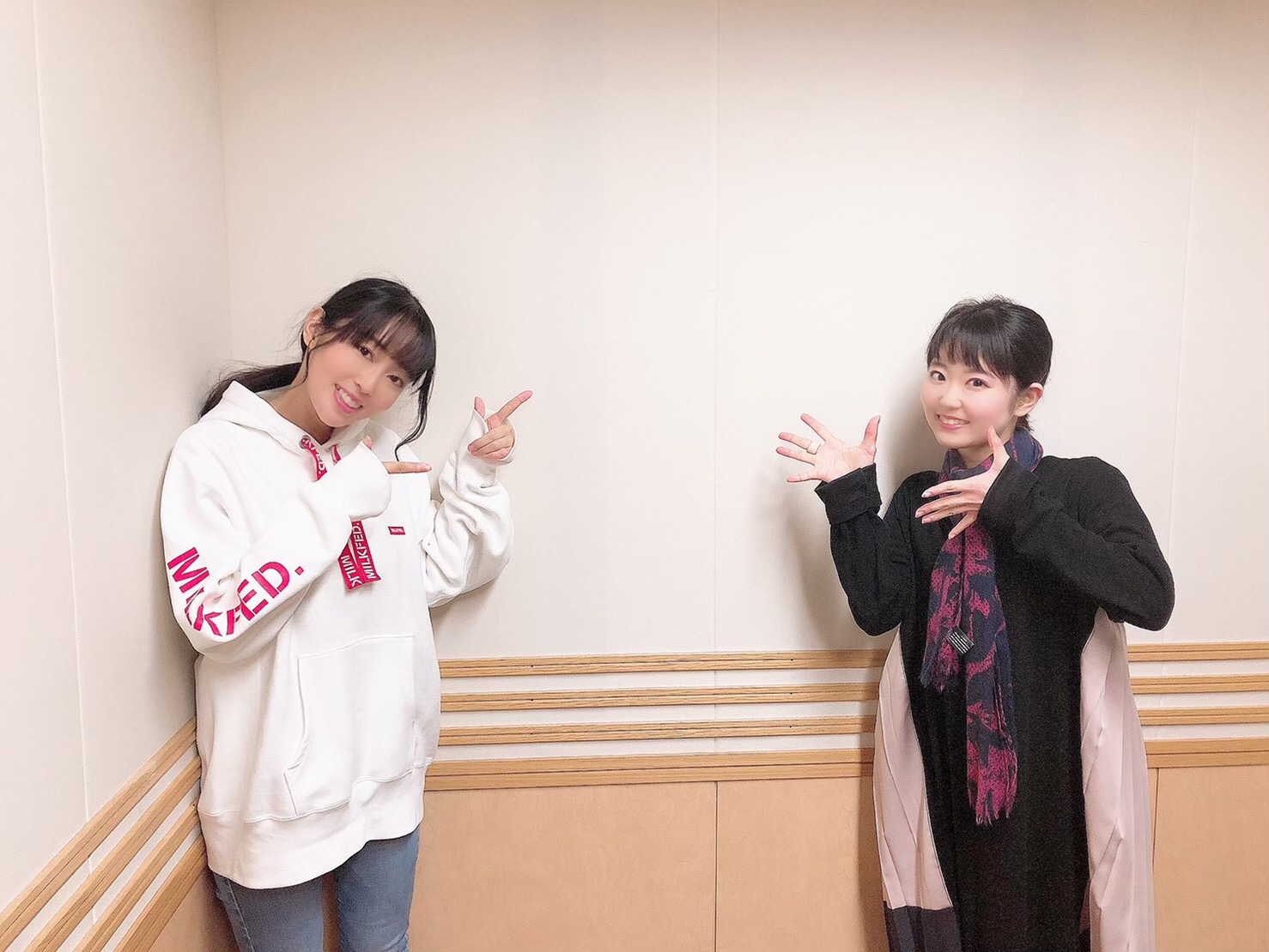 東山奈央 オフィシャル 今夜の 東山奈央のラジオ リビング は 日笠陽子さんがっ ゲストですよっ ヾ ﾉ 冒頭 悲しいエピソードすらいえーいで乗り切り 笑 あっという間に時間が過ぎていきました ほんとに無限に話せちゃうんです ぜひ