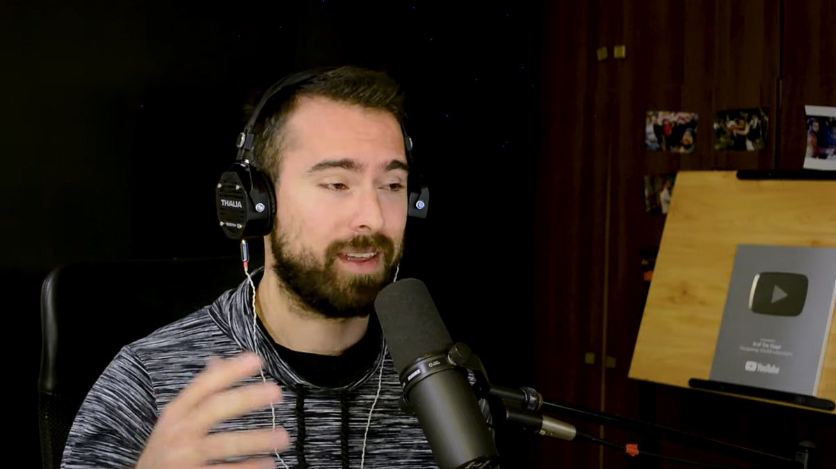 ErzetichAudio's tweet photo. Youtuber H of the Stage using our Thalia Black headphones. https://t.co/m7aA7ClMGJ