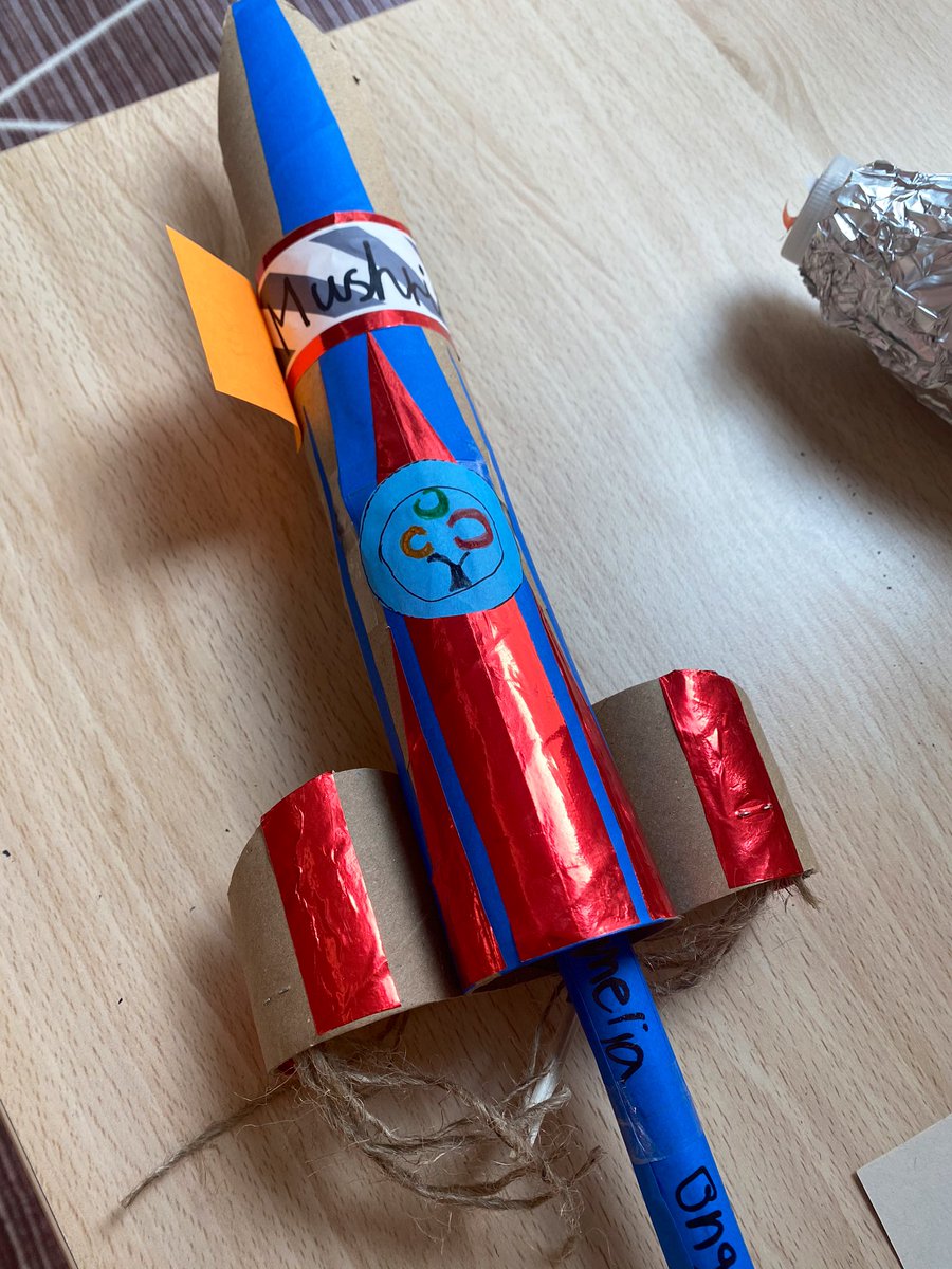 hartland_house's tweet photo. It looks like students and families have had a busy weekend as some fantastic entries to the House Rocket Competition have been coming in this week 👏🏼 Remember that tomorrow is the final day for entries to be brought into school so that winners can be announced 🚀 @HartlandIntl https://t.co/8Sd1mnchQD