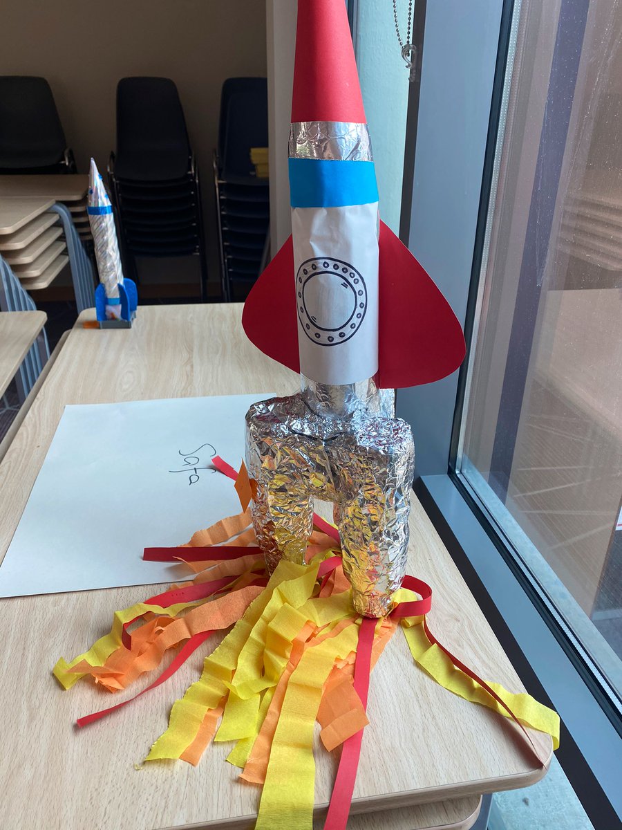 hartland_house's tweet photo. It looks like students and families have had a busy weekend as some fantastic entries to the House Rocket Competition have been coming in this week 👏🏼 Remember that tomorrow is the final day for entries to be brought into school so that winners can be announced 🚀 @HartlandIntl https://t.co/8Sd1mnchQD