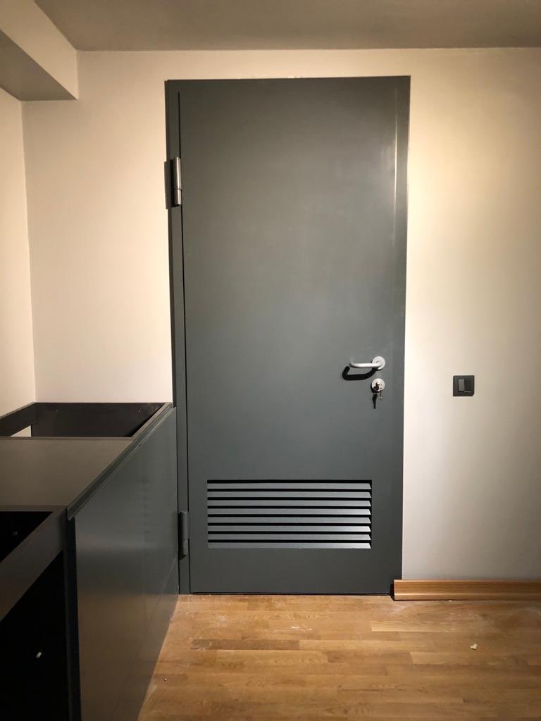 Menfezli çok amaçlı sac kapı. Müşterimize hayırlı olsun.
#YerliveMilliSanayi