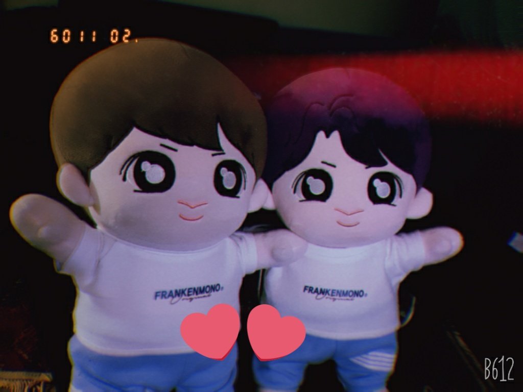 저희 왕퐁콩이들 잘 지내는 중에 형아 쇼케이스도 같이 보는 중이랍니다❤
 #셍콩이 #왕콩이 #퐁콩이