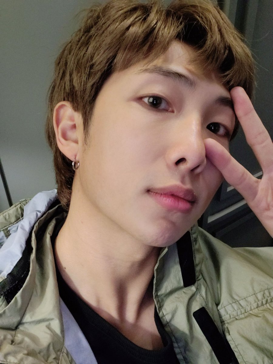 hellmoonie_twt's tweet photo. Use them every time you don't have
 I give you the pieces That make up my soul That you never need anything I'm going to love you to death

#hellmoon0206 #joonmoon #MH #HM @BTS_twt https://t.co/NFqCXjsCvx