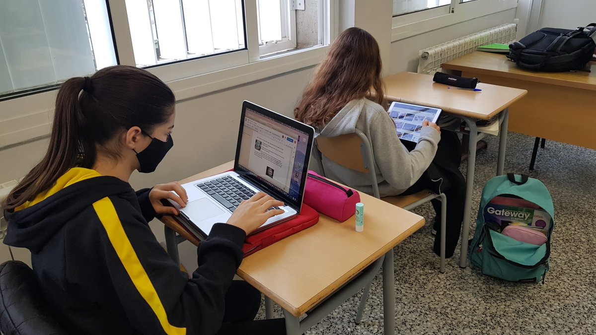 colsantpau's tweet photo. ESO | Els alumnes de 2n d'ESO hem acabat les respostes a les nostres cartes virtuals amb els científics d'Stanford! 📩🧑💻Ens han enviat coses súper interessants!
Aquí podreu veure el programa en el que participem: https://t.co/o4tZJCihnU
#JoSócdelSantPau #Sciencepenpals #Stanford https://t.co/Jr69j21jdI