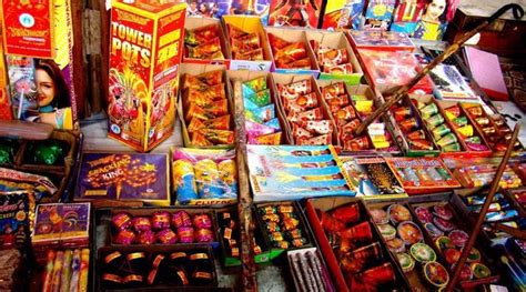 TOLFAcharity's tweet photo. FIRECRACKERS BAN IN RAJASTHAN
TOLFA welcomes the Rajasthani Government's decision to #Banfirecrackers this year
This will prevent:
❌Animal Suffering
❌Air Pollution
❌Burns Injuries
❌Fires
Celebrate #Diwali responsibly with animal & planet friendly Diya lamps only 🪔 #TOLFA https://t.co/pSovJ1er61