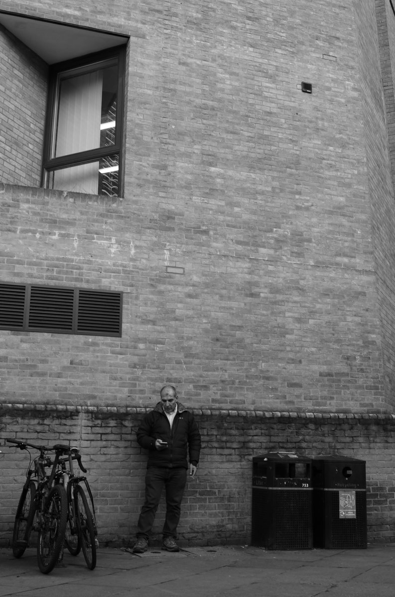 venturarchive's tweet photo. The last day of freedom

Shots from the day before lockdown pt.2 started 

#lockdown #streetphotography https://t.co/whbfDQCv5w