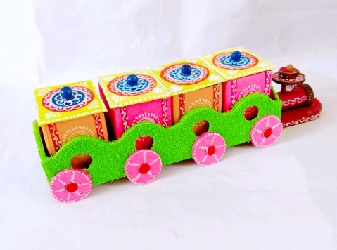 myboringtimes's tweet photo. DIY Dry fruits organizer #deskorganizer #crafting #crafts #cardboard #cardboardart #bestoutofwaste #decoration  #decorationideas  #giftboxes  #jewellerybox #diwaligifts  #diwalidecor  #bestoutofwasteideas #diy #diyhomedecor #Diyadecor 

For Tutorial: https://t.co/oQCuoOHpMJ https://t.co/weTDkJe4Zc