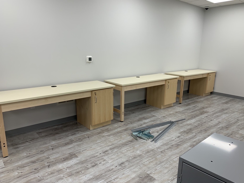 brworkplaces's tweet photo. Workplace furniture isn't just limited to computer desks and task chairs. Our team installed sewing tables, parts cabinets, and work benches for a client on Friday - how about that beautiful wood grain!? #brplaces #sewing #workplacedesign https://t.co/SABWpnDu1l