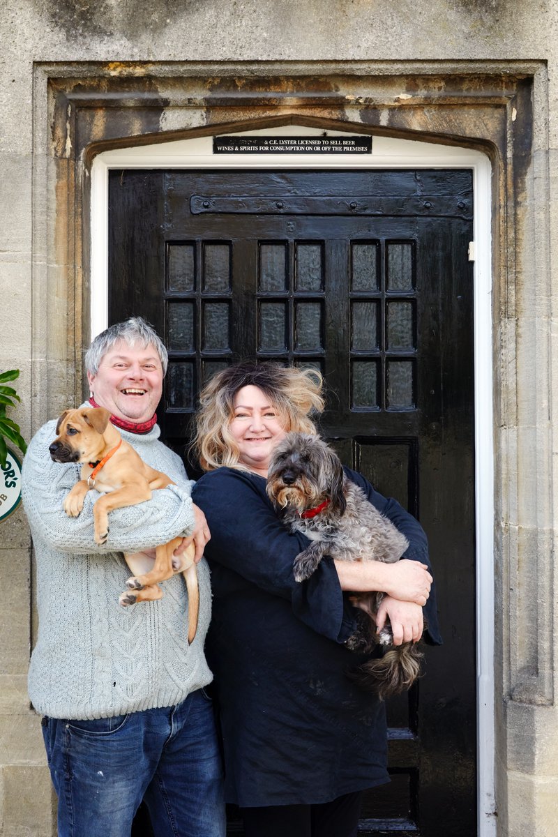 Tom Kerridge’s new BBC TV show Saving Britain’s Pubs features Stroud pub The Prince Albert - Gloucestershire food - SoGlos soglos.com/food/49134/Tom…