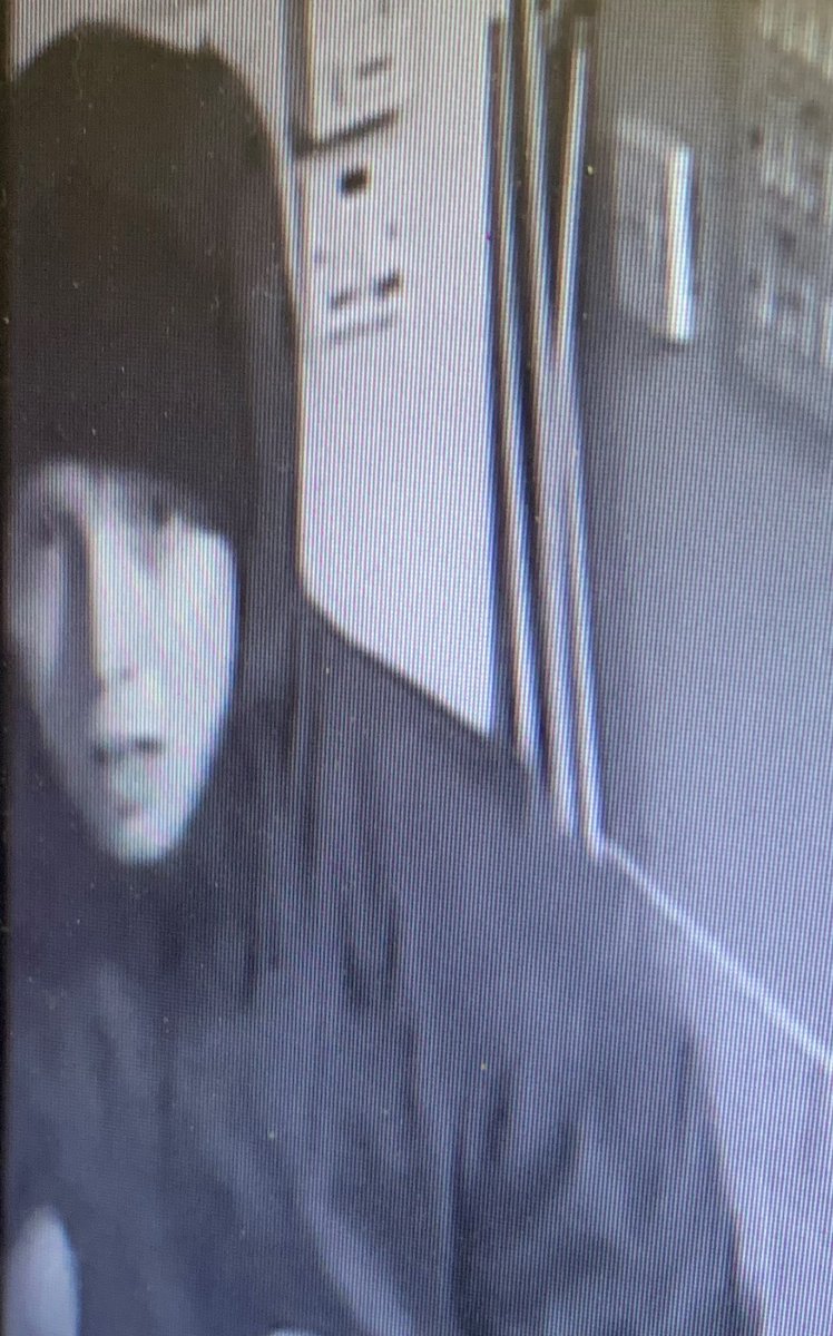 syptweet's tweet photo. APPEAL: Police investigating a reported burglary in Mosborough #Sheffield have released a CCTV still of a man they are keen to identify as their enquiries continue. 

If you have any info, please get in touch 📞

More info here ⬇️
https://t.co/3HJJRCToxm https://t.co/vTCBrpyr91