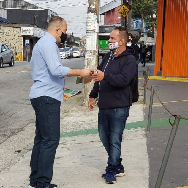 RICARDOOSASCOSP's tweet photo. O trabalho nas ruas da Vila dos Remédios continua. #eusouosasco #VereadorDoPovo #FichaLimpa #vote55321 https://t.co/lXzfqNiOz1