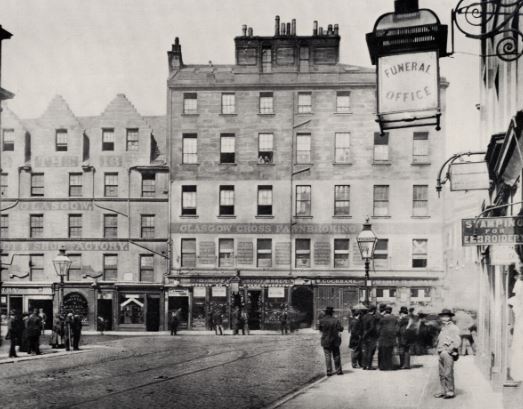 As many, sometimes, as nine, bit usually six or eight." " Both sexes ?" " Oh, aye, we're no very partiklar."