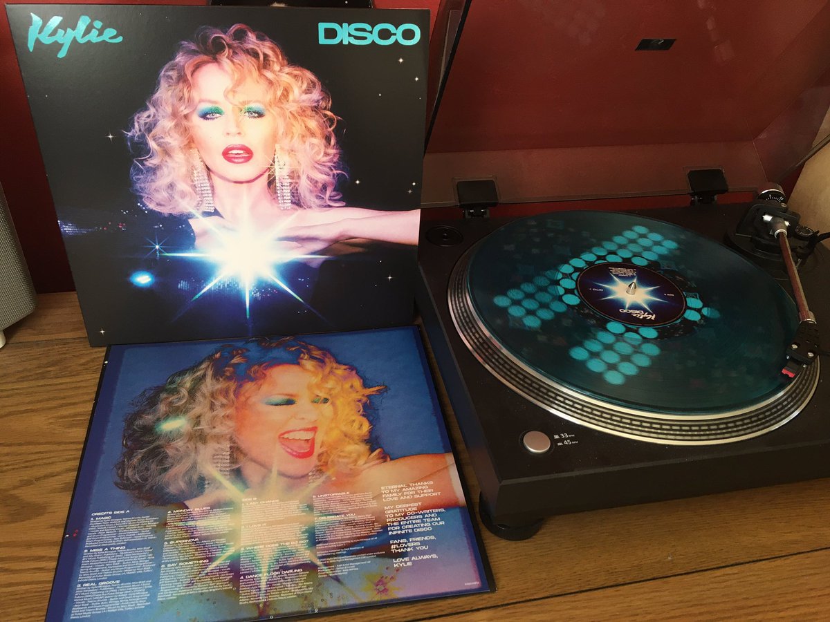 tastyparmo's tweet photo. #NowPlaying
Kylie Minogue “DISCO”.
Brand new 2020 🇬🇧 album, her 15th studio release.
Singles so far:
Say Something 🇬🇧#82
Magic 🇬🇧#75
#KylieMinogue #DISCO @kylieminogue #TurquoiseVinyl #NewVinyl https://t.co/crTuNLD1ib