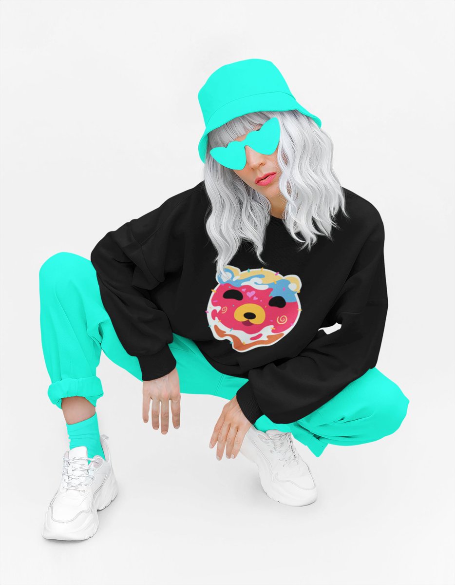 PointMerch's tweet photo. Просто хочется надеть теплый свитшот из Merchpoint от графити-художника Dima Slash, налить в кружку горячий шоколад и примерно так и встретить первый месяц зимы
https://t.co/zbEArA62bv
#графити #мишка #мишки #илюстрация #мерч #MerchPoint #BeUnique #dimaslash https://t.co/5UFB2dc8lA