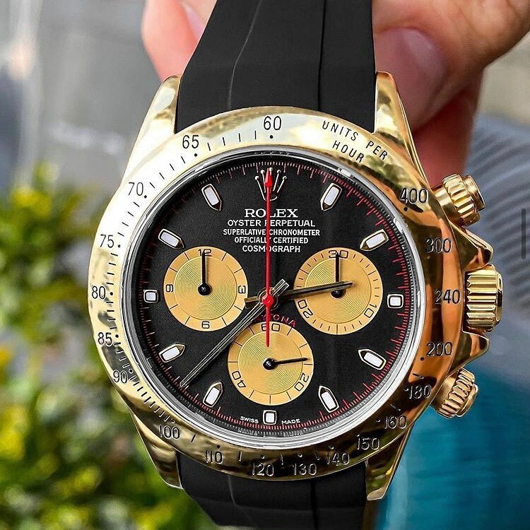buy1way's tweet photo. 💛How do you find it ?
.
☑️Follow @buy1way for more contents
.
.
——————————————————————
📸 by @iamluxurywatches
.
.
#buy1way #rolex #rolexmilgauss #rolexmilgaussgv #rolexcollector #rolexsubmarinerdate #rolexsub #green #classicrolex #mensfashion #mens… https://t.co/mWip88uezU https://t.co/OkdmWeWdr2