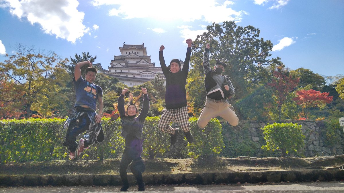 fireryo4's tweet photo. #姫路城忍者ナイト 無事終了しました☆
10日間駆け抜けて、リハ、1日雨休みがあっての41ステージ‼️
すげー疲れたけどやりきりました☆
写真2枚目は7日の貴重な雨の日verです☆
そしてMCで参加してくれてた #KRD8 & #WT_Egret メンバー☆寒い中本当にありがとう✨
#彩り華
#姫路城
#ninjanight https://t.co/A17EkPlAAs