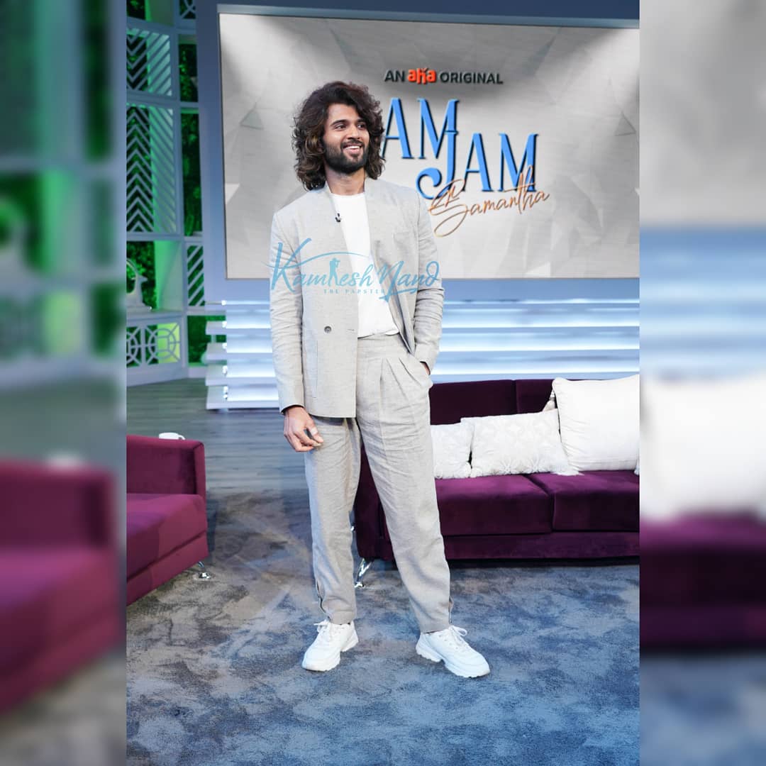 Vijay Deverakonda Style File: From Co-Ord Set to Pastel-Hued Suit; The  Arjun Reddy Star's Unique Fashion Choices Will Leave You Spellbound | 👗  LatestLY