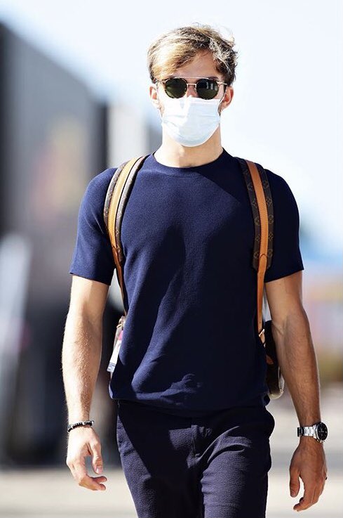 Britain 2020did he just pull off a monochrome ? yes HE DID