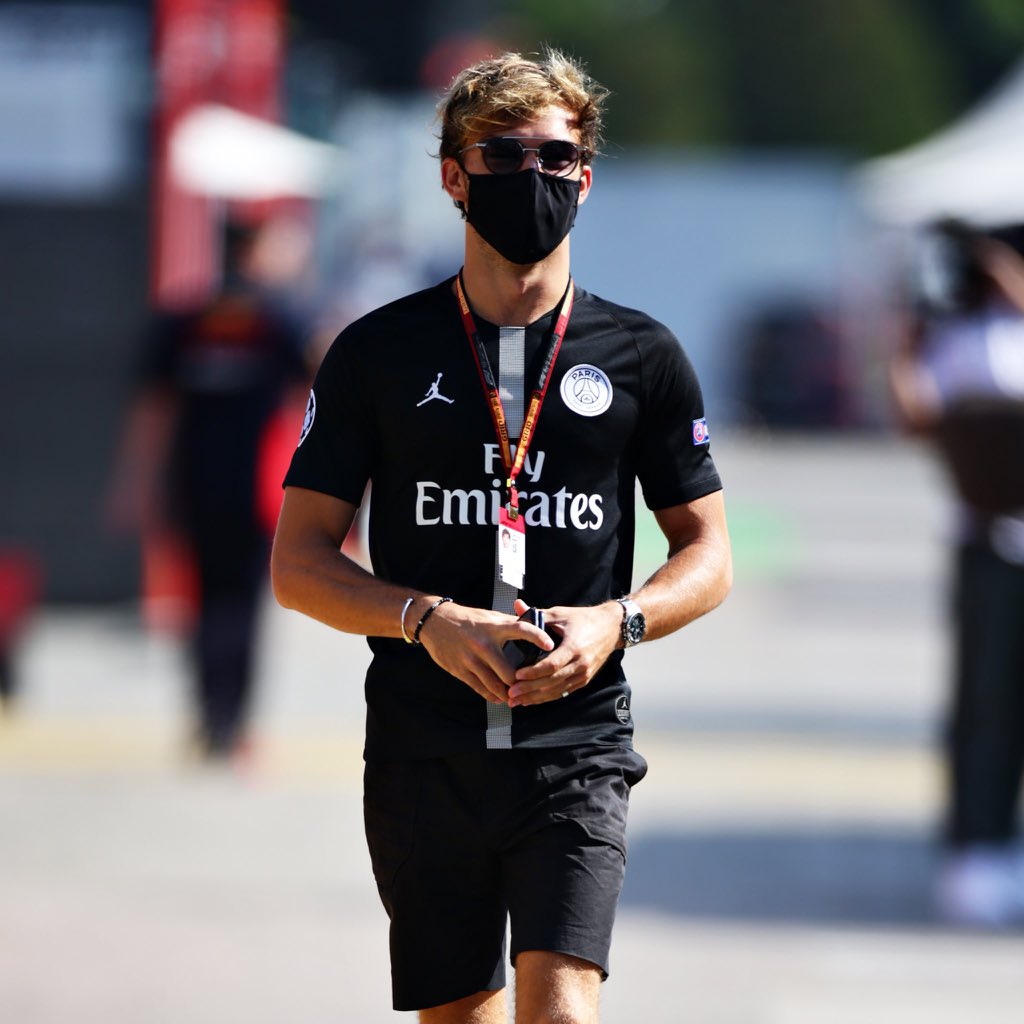 Spain 2020does not disappoint. it’s like dark-colored shirts were made for him I don’t know