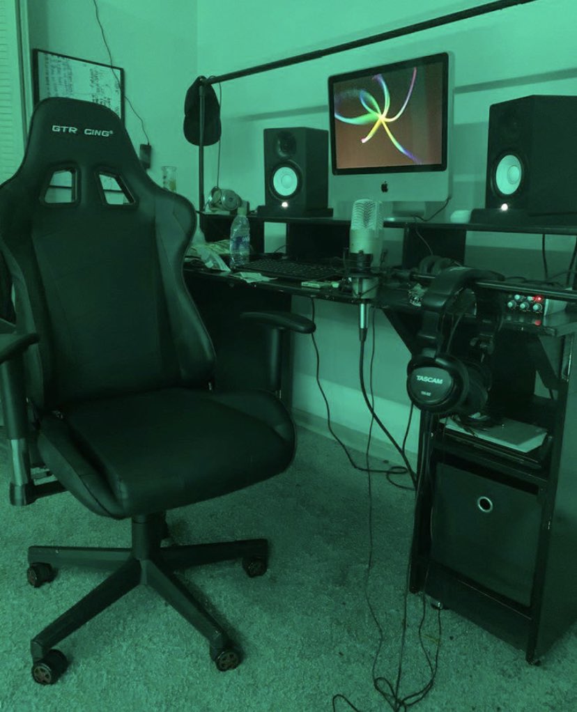 JasBeats's tweet photo. If you need studio time in ATLANTA. HML. 
Early bird special 🦅. 9am-2pm
$25 an hr for 2 hours or more.

AFTER 2PM it’s ..
$30 an hour for 2 hours or more. 
HALF DEPOSIT TO BOOK (cash is cool if only got cash) 
DM / or text 6784993606 . https://t.co/PCV1pqQC8d