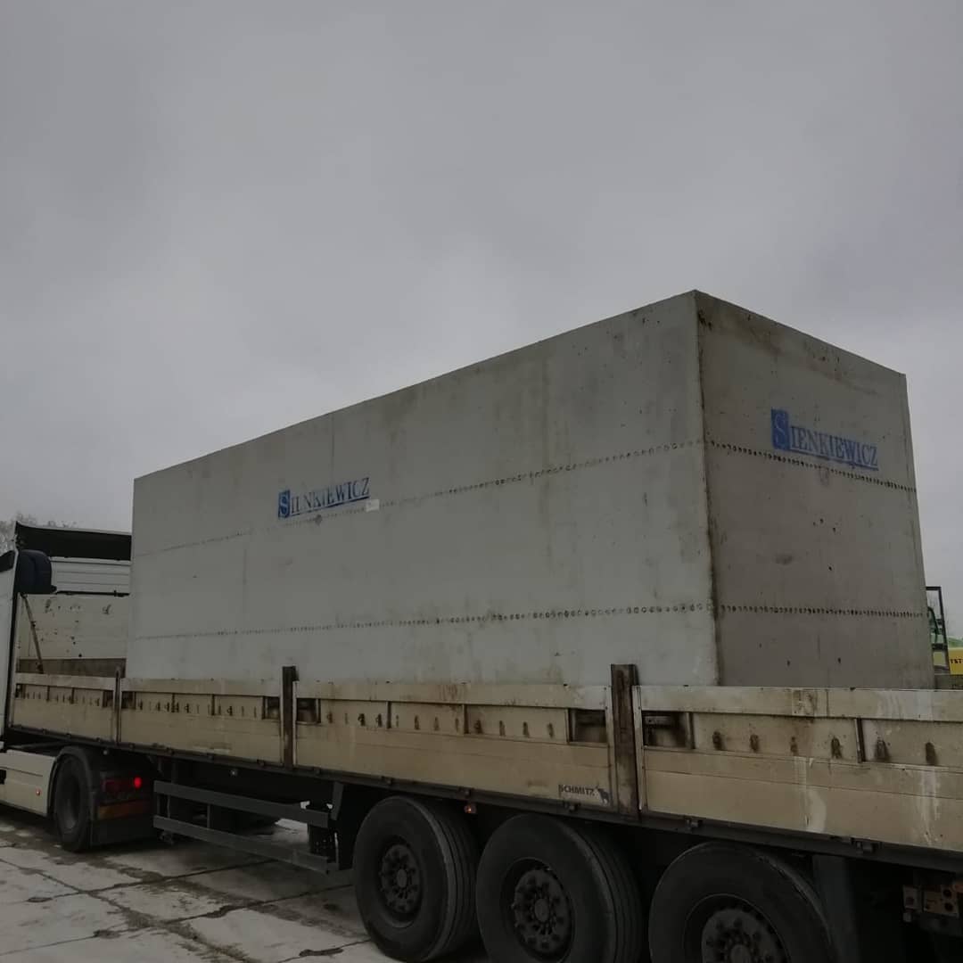 SienkiewiczMat's tweet photo. Komora prostopadłościenna z dostawą do  Niepołomic.
Wieczna Siła 💪💪💪
#SienkiewiczMatBud #wiecznasila #budownictwo #prefabrykaty #beton #concrete #kanalizacja #komoraprostopadłościenna #zbiornikretencyjny https://t.co/FIirYkxFbE