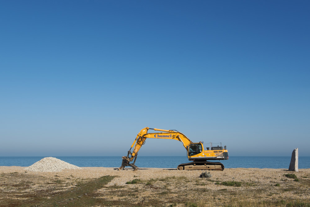 FloSmith9's tweet photo. #chunneldigger Kingsdown Beach, Kent, UK. All images on Alamy - Image ID 2D6RXRE
@AlamyContent #beachmaintenance #englishchannel #kentcoast #beachkent #ukcoast #kingsdownbeach #dealuk  #longshoredrift #liarlocation #uksouthcoast
 #shinglebeach #seasideuk #ukweather https://t.co/AuCLndzXY6