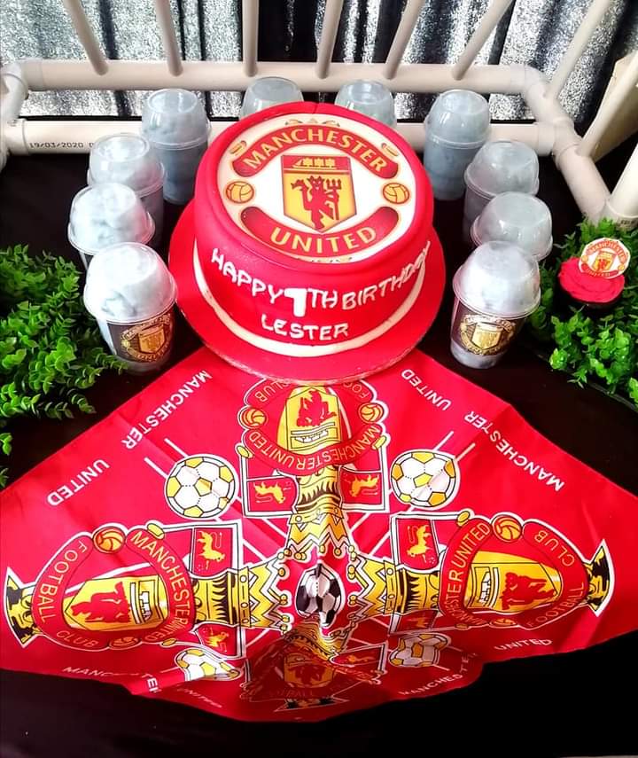 c_kiddies's tweet photo. Second party for the day all thanx to Judy jacobs for entrusting us to do her child's party.

Theme : Man United
All our soccer lover hope u like this setup lol👌
#capetown #partyplanners #foodiessa https://t.co/atAP4ThmhV