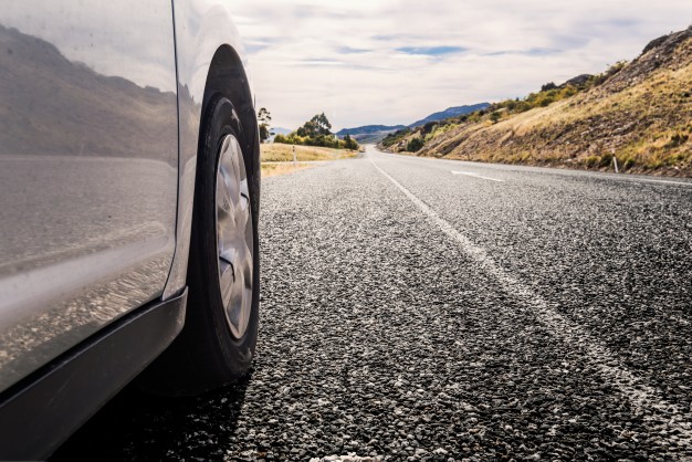 Cómo revisar los #neumáticos para pasar la #ITV👇 

🚗Revisa la profundidad de la banda de rodadura

🚗Verifica la presión

🚗Inspecciona los neumáticos para detectar daños

🚗Valora los años de uso

#TallerMecánicoLosMolinos  #TallerMecánico #Taller #Mecánico #RevisiónCoche