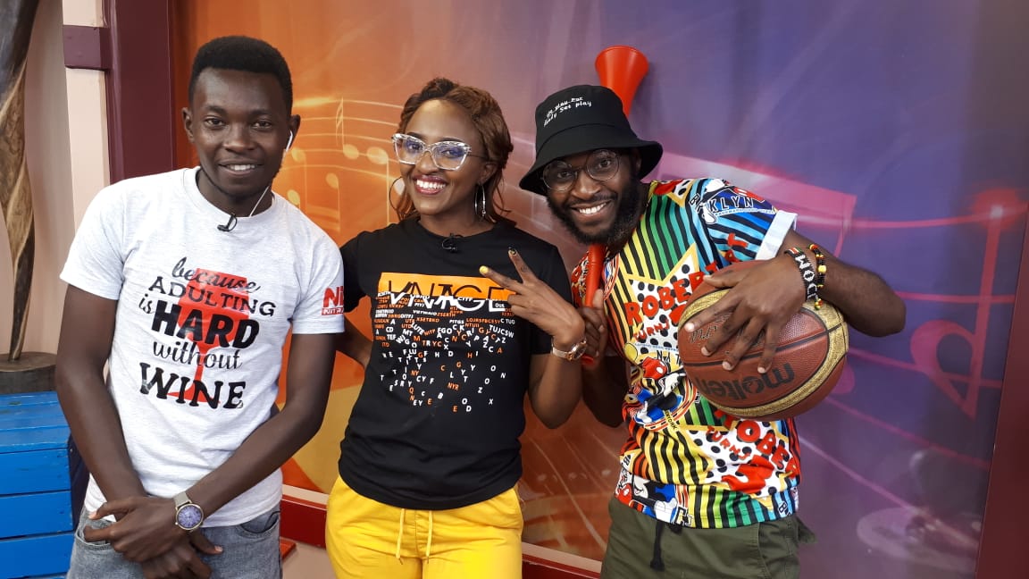KamemeTvKenya's tweet photo. It's Monday! 
Kaweekend kakiisha #AfroMonday takes over ndani ya #Ririmbuka na @moch254 @WanjikuJames 
Chapa request! https://t.co/ZaMK0Qtw69