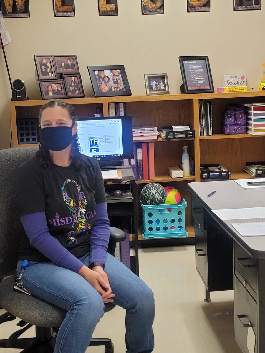 Ms. Nunez is starting off everyone's Monday spectacularly! She does a great job working with our Ben Barber student and also working as a part of our Frontier High School. We are so glad you joined us this year. You rock!